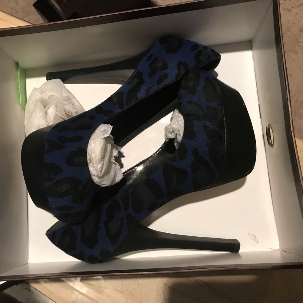 Bebe heels